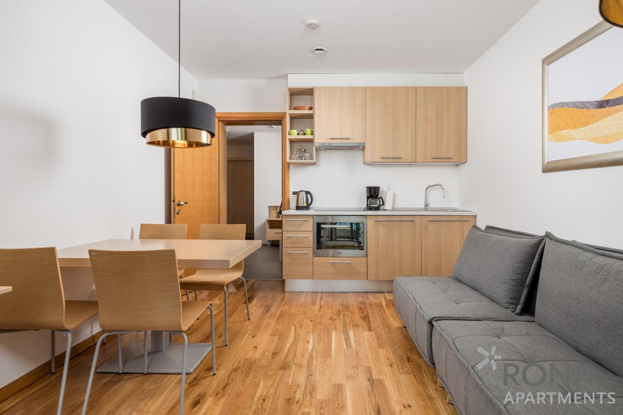 Rona Erea Apartment