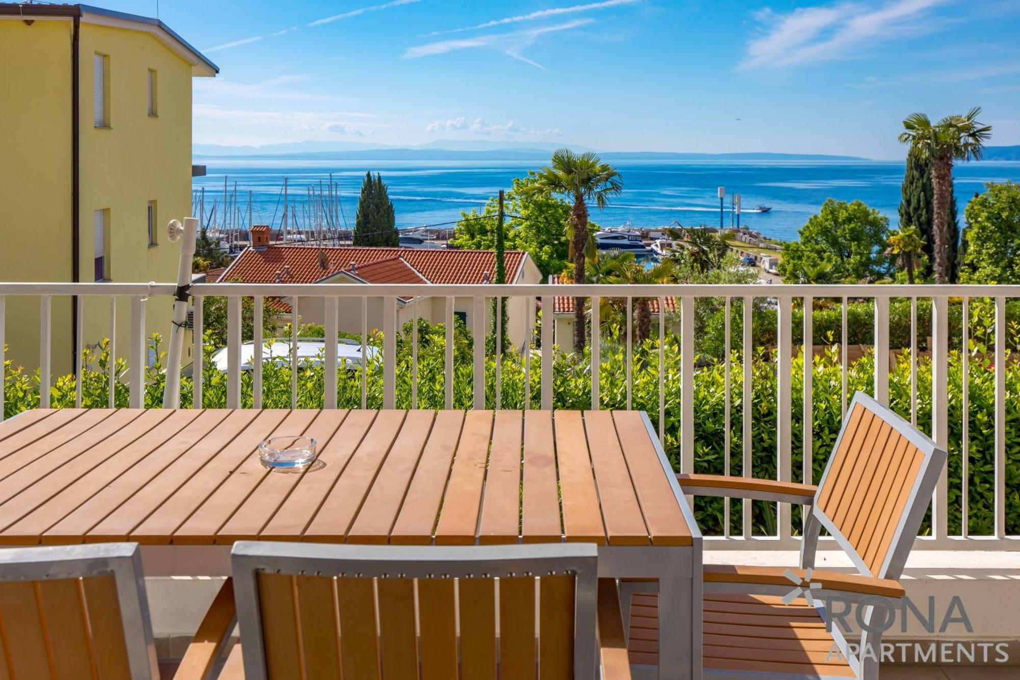 Rona Erea Apartment
