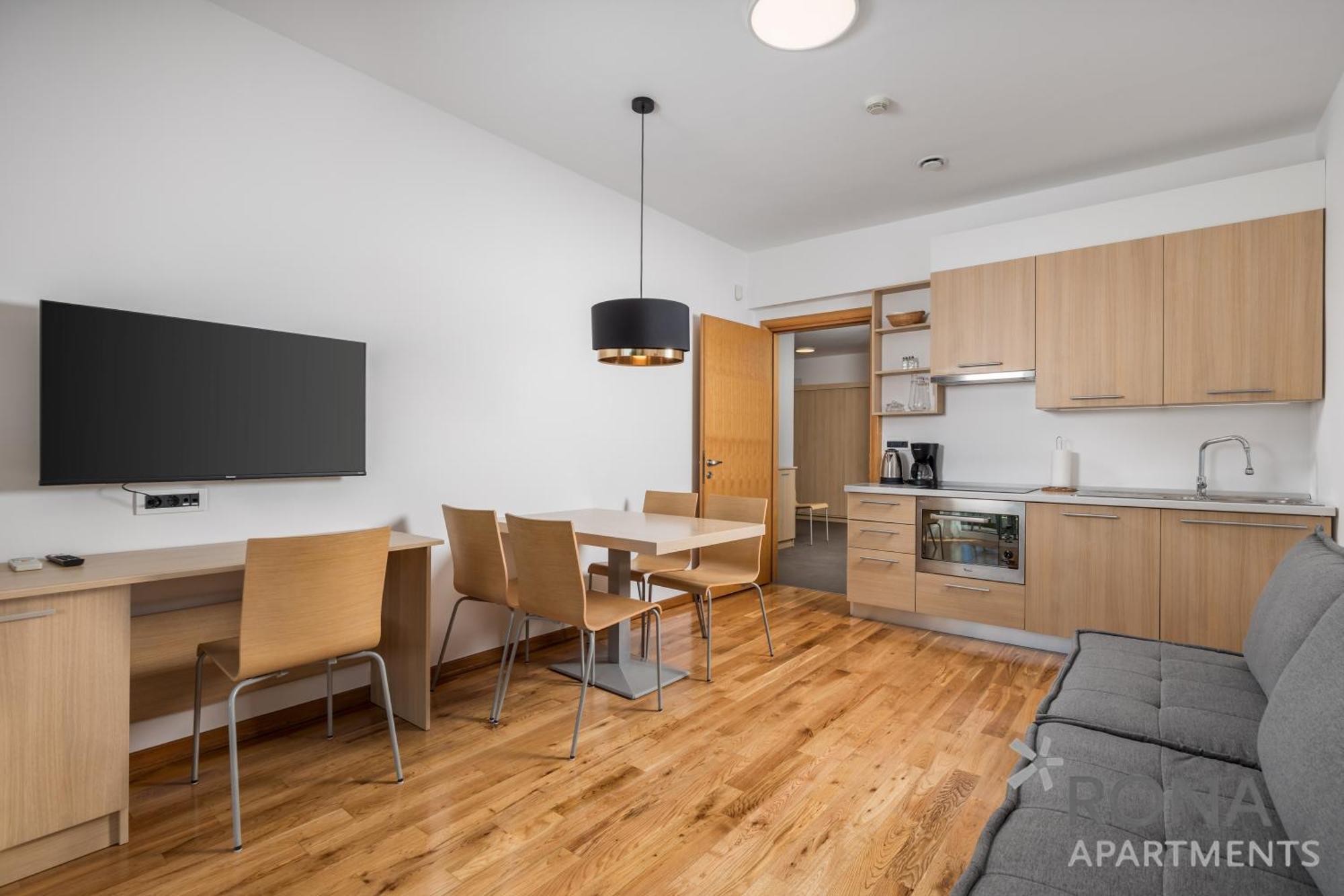 Rona Erea Apartment