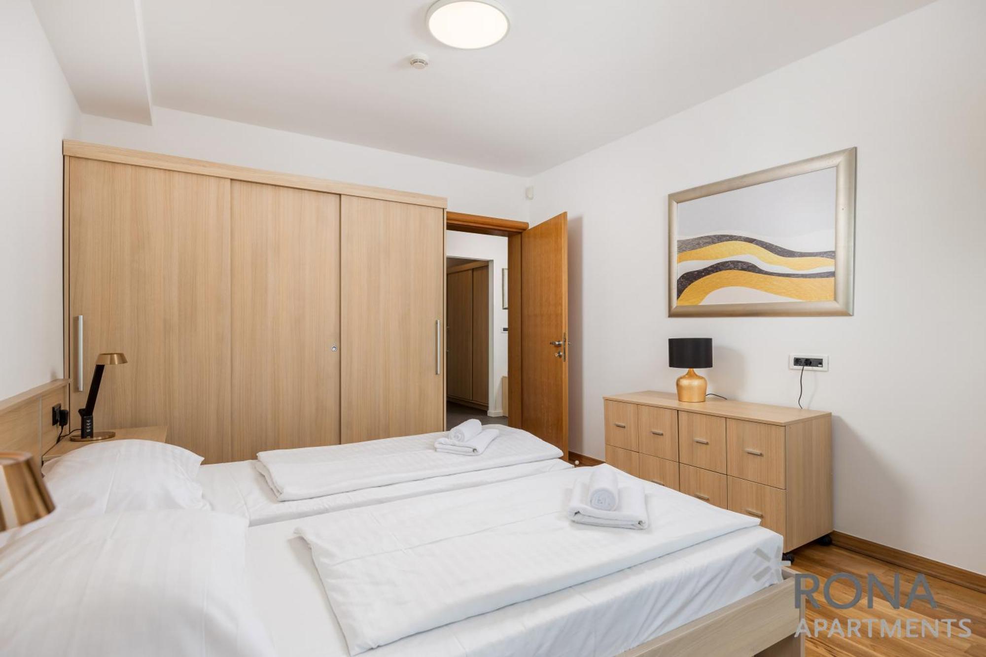 Rona Erea Apartamento